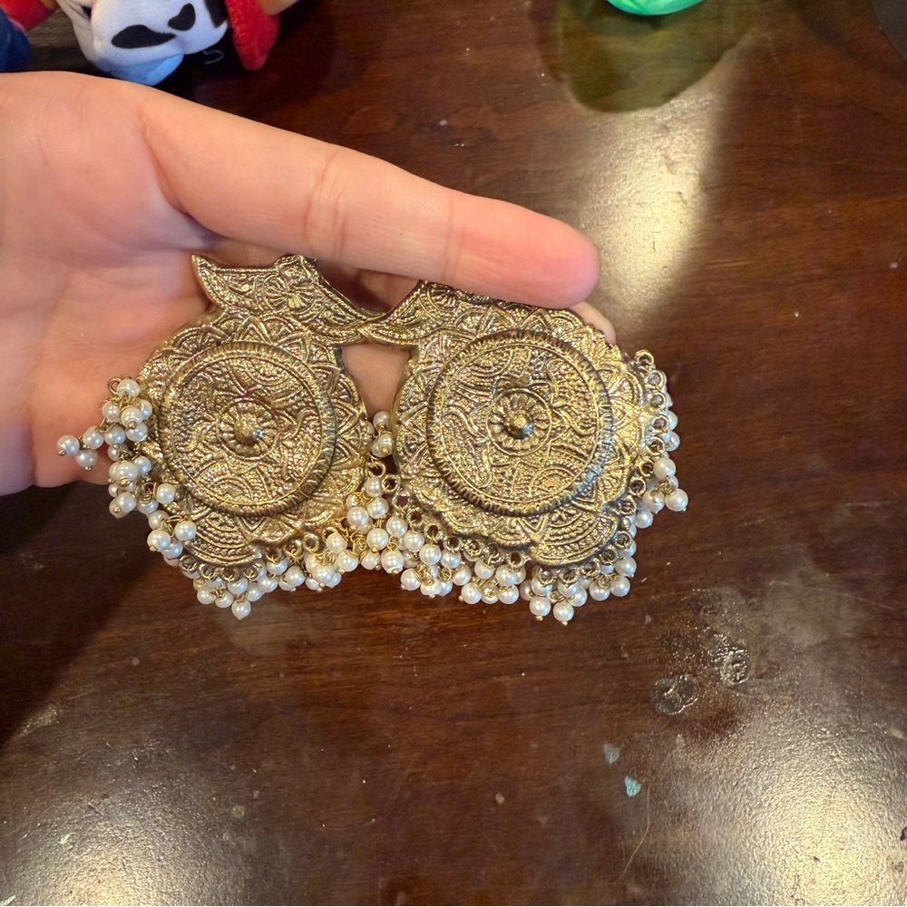 Traditional Pakistani Elegant Gold and Pearl Women's Earrings
